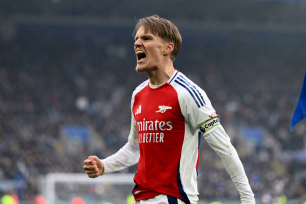 万欧元的身 万欧元的身