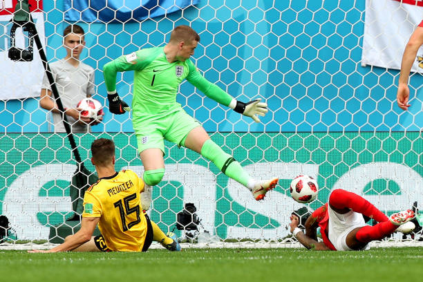 尤其是在面 尤其是在面